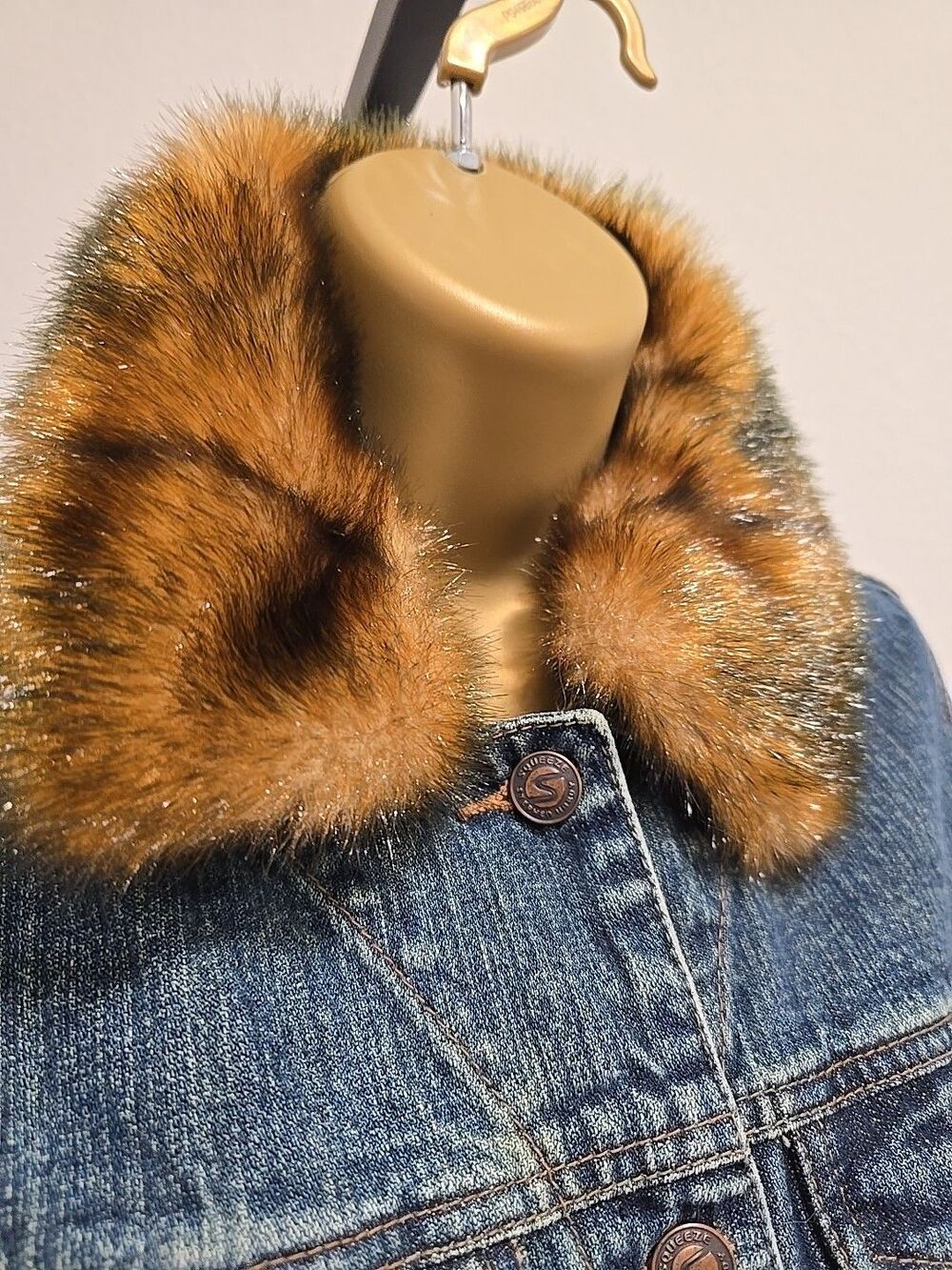 Vtg Squeeze Denim Trucker Jacket Womens Sm Faux Fur Removable Collar Y2K Classic